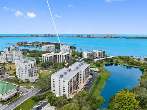412-220 Belleview Blvd, BELLEAIR, FL, 33756-1970 | Card Image