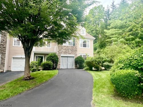 35 Cannon Ct, Basking Ridge, NJ, 07920-3842 | Card Image
