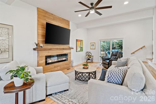 16137 Tana Tea Cir, Tega Cay, SC, 29708-8552 | Card Image