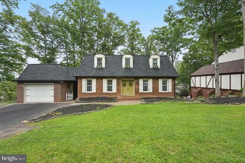 16211 Sunny Knoll Dr, DUMFRIES, VA, 22025-1739 | Card Image