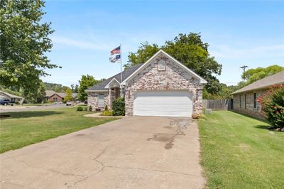 2015 Aspen Drive, House other with 3 bedrooms, 2 bathrooms and null parking in Tahlequah OK | Image 3