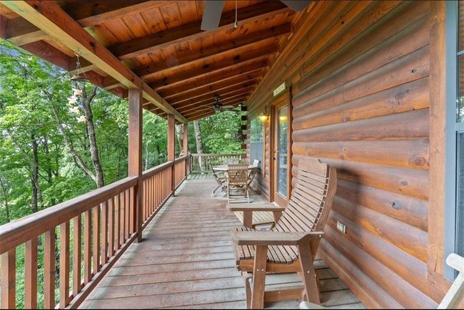 372 Mountain View Rd, House other with 2 bedrooms, 1 bathrooms and 2 parking in Ellijay GA | Image 6