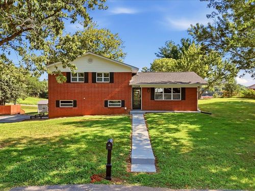 3328 Sheila Cir, White Pine, TN, 37890-3602 | Card Image