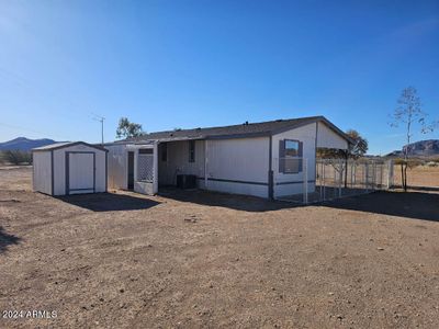 43104 W Catalina Drive, House other with 2 bedrooms, 2 bathrooms and null parking in Tonopah AZ | Image 3