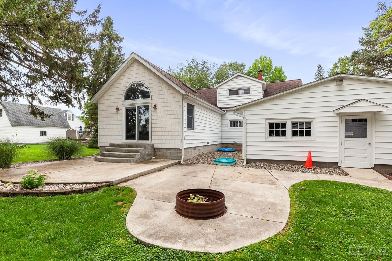 Russell St, Blissfield, MI 49228