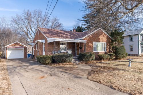 204 W Locust St, Cambridge, IL, 61238-1121 | Card Image