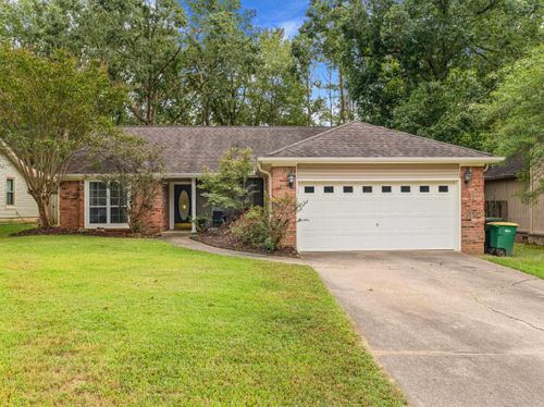 13611 Ivy Point Dr, Little Rock, AR, 72211-3161 | Card Image