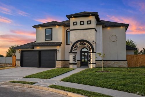 3221 La Cienega Dr, Edinburg, TX, 78542-7996 | Card Image