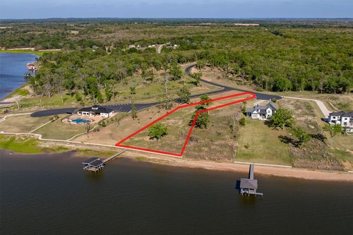 7026 Lakeshore Way, Malakoff, TX, 75148-3203 | Card Image