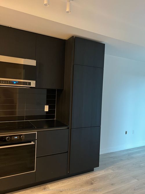 1706-110 Broadway Ave, Toronto, ON, M4P1V7 | Card Image