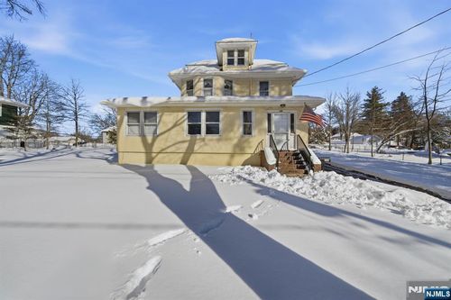 249 Parish Dr, Wayne, NJ, 07470-4634 | Card Image