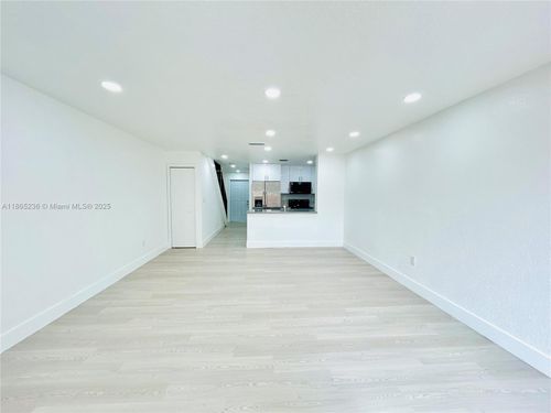 10-3639 W 11th Ave, Hialeah, FL, 33012-4940 | Card Image