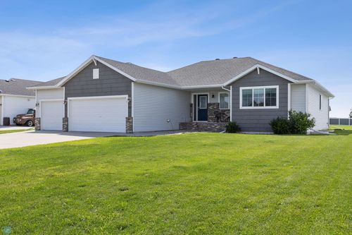 2114 12th St W, West Fargo, ND, 58078-4842 | Card Image