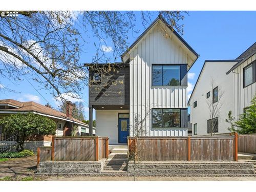 a-6342 Ne 33rd Ave, Portland, OR, 97211-7208 | Card Image