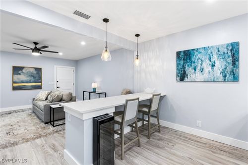 apt-204-940 3rd St S, NAPLES, FL, 34102-6809 | Card Image