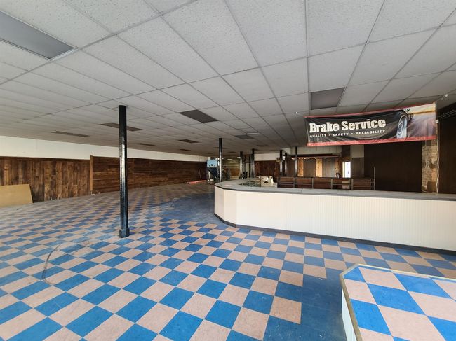 102 S Main St, Home with 0 bedrooms, 0 bathrooms and null parking in Lindsborg KS | Image 7