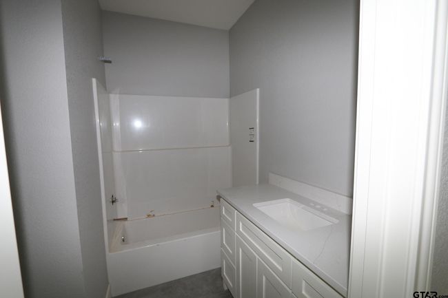11941 Gillian Ct, House other with 3 bedrooms, 2 bathrooms and null parking in Tyler TX | Image 17