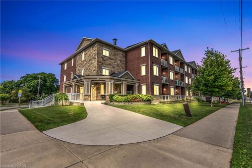 314-95 Wilson St W, Ancaster, ON, L9G1N1 | Card Image