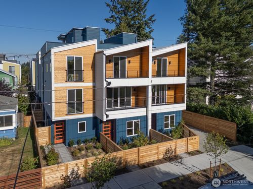 c-9020 13th Ave Nw, Seattle, WA, 98117-3405 | Card Image
