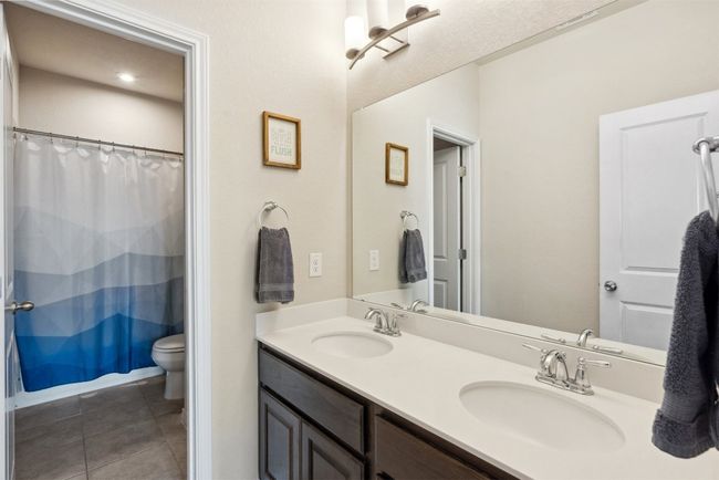 Guest bathroom on the second floor | Image 31