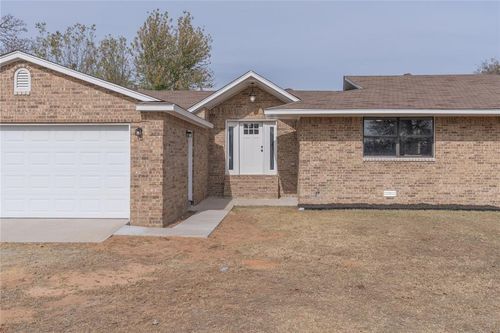 16991 E Reno Ave, Choctaw, OK, 73020-7420 | Card Image