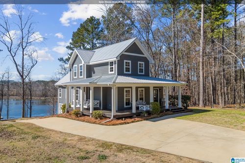 825 Cove Rd, SYLACAUGA, AL, 35151-5476 | Card Image