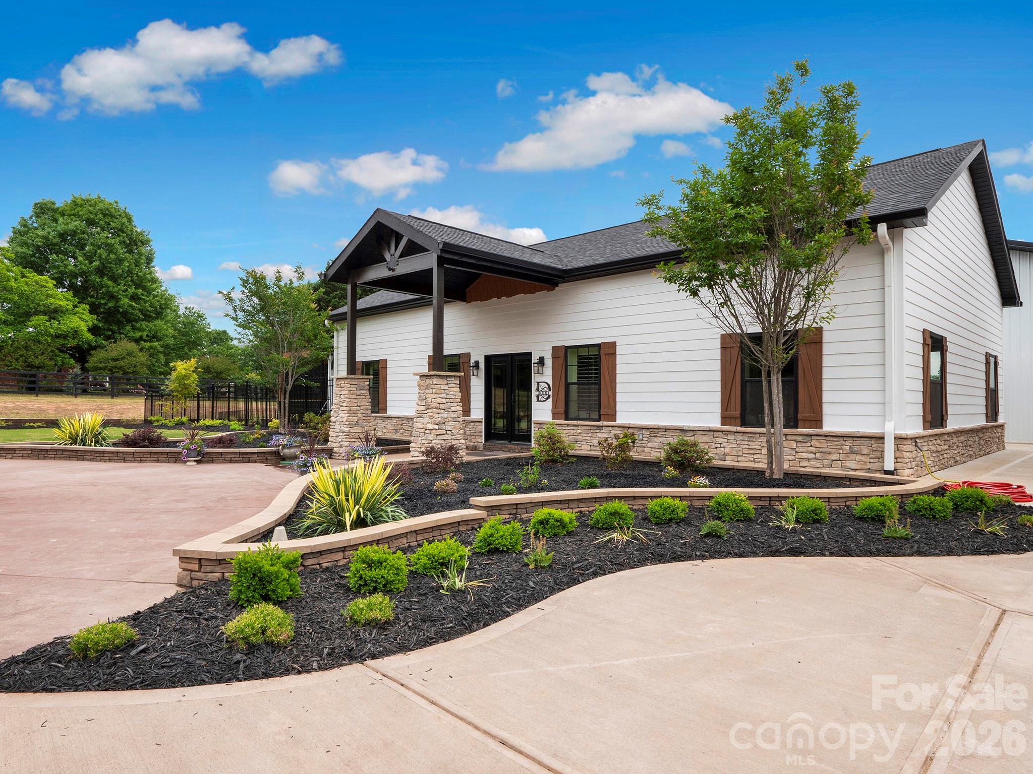 Residential in Clover 3