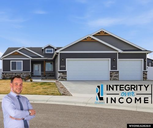 2826 Berkshire Way, Casper, WY, 82609-3895 | Card Image