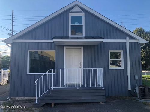 10 Throckmorton Ave, Eatontown, NJ, 07724-1523 | Card Image