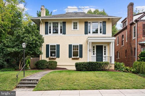 3910 Livingston St Nw, WASHINGTON, DC, 20015-2922 | Card Image