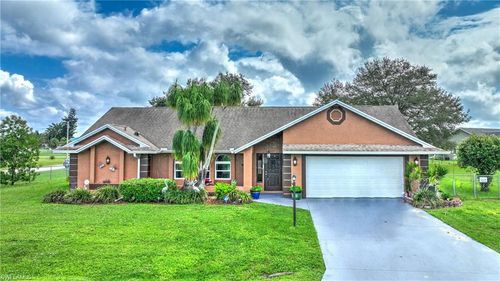 622 Weston Rd, LEHIGH ACRES, FL, 33936-7549 | Card Image