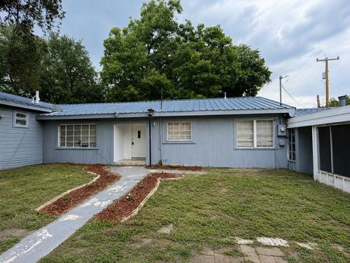 103 W Beaumont, Thrall, TX, 76578-1771 | Card Image