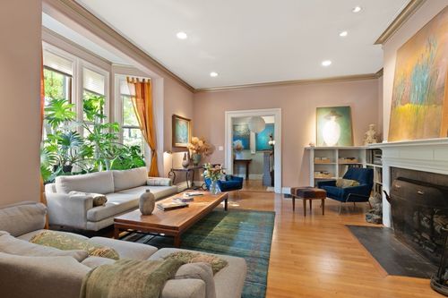 1-32 Hawthorn St, Cambridge, MA, 02138-4813 | Card Image