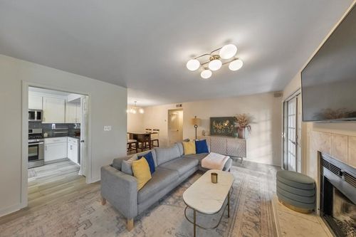 1005-2901 Lenox Rd Ne, Atlanta, GA, 30324-2813 | Card Image