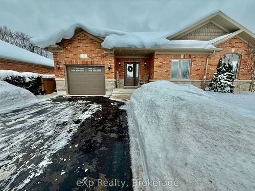 10 Brown St S, Clifford, ON, N0G1M0 | Card Image