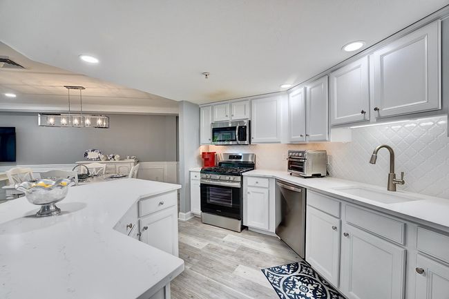 APT-324 - 3 Sterling Hill Ln, Condo with 2 bedrooms, 2 bathrooms and null parking in Exeter NH | Image 8