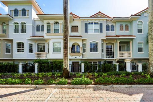 11854 Valencia Gardens Ave, Palm Beach Gardens, FL, 33410-2933 | Card Image