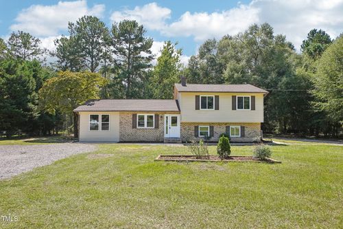 1379 Juniper Lake Rd, West End, NC, 27376-8912 | Card Image