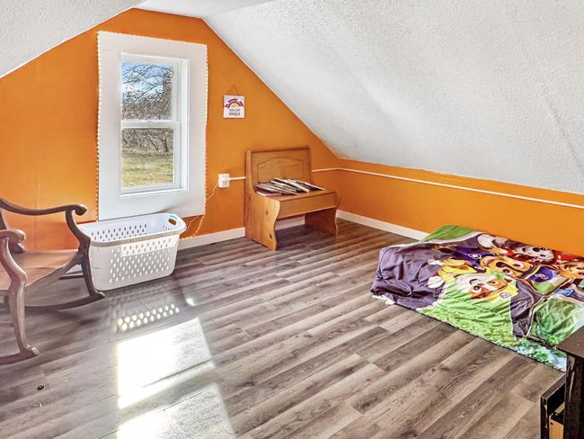 The other bedroom upstairs | Image 20