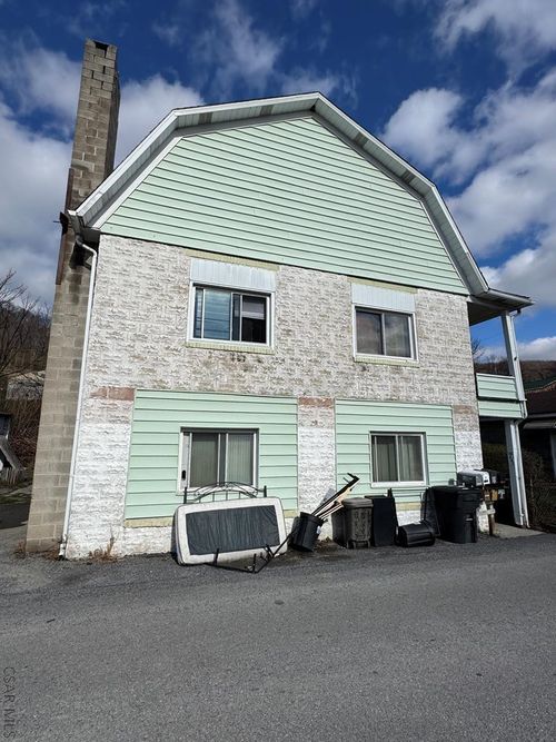 apt-b-530 Naylor Rd, Johnstown, PA, 15906-1158 | Card Image