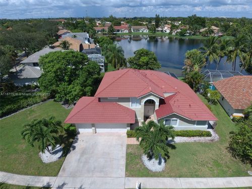 1430 Sw 102nd Ave, Pembroke Pines, FL, 33025-4712 | Card Image