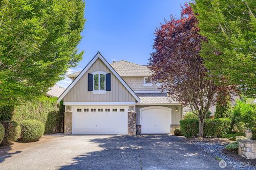 922 274th Pl Se, Sammamish, WA, 98075-5910 | Card Image