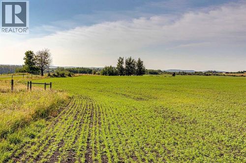 100-0 370 Ave W, Foothills, AB, T0L0H0 | Card Image