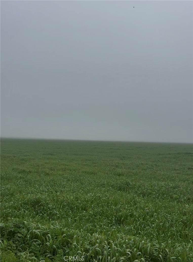 Land in Le Grand 4