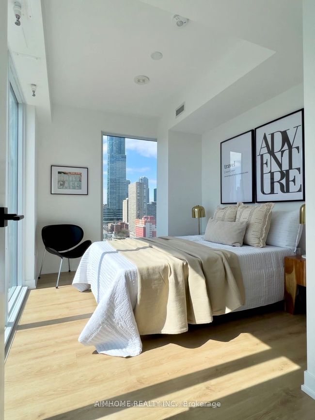 1802 - 319 Jarvis St, Condo with 2 bedrooms, 1 bathrooms and null parking in Toronto ON | Image 10