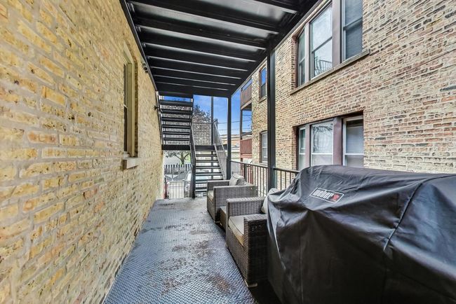 APT-1R - 2740 N Kimball Ave, Condo with 2 bedrooms, 2 bathrooms and 1 parking in CHICAGO IL | Image 18