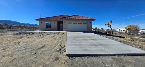 11788 Buckwheat Rd, Phelan, CA, 92371 | Card Image