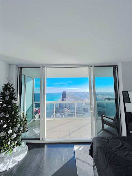 4905-1830 S Ocean Dr, Hallandale Beach, FL, 33009-7696 | Card Image