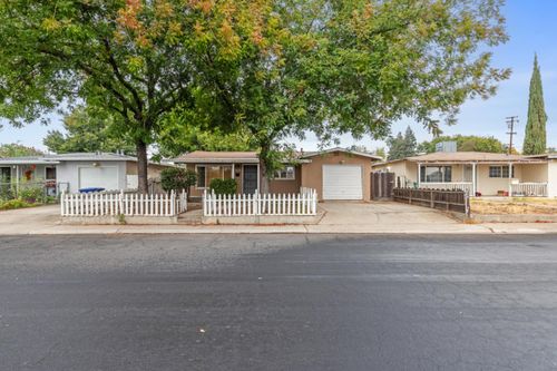 2533 Brenner Way, Modesto, CA, 95350 | Card Image