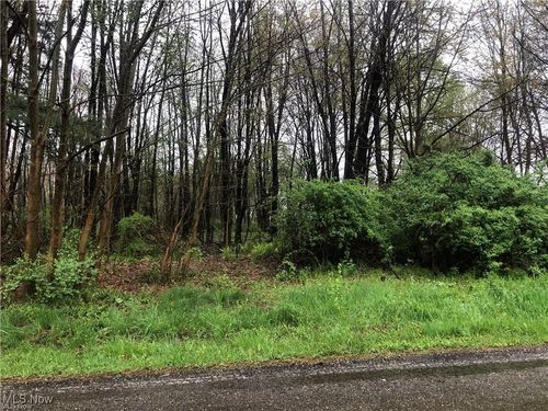 8817 Pleasantwood Ave Nw, North Canton, OH, 44720-4759 | Card Image